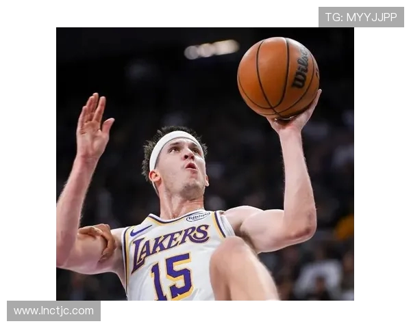 湖人借鉴勇士战术里夫斯三分绝杀重现克莱昔日风采